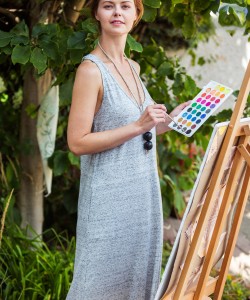 Довга вільна жіноча сукня / сарафан з кишенями на широких бретелях з якісної віскози Key LHD 212 A21 Довга вільна жіноча сукня / сарафан з кишенями на широких бретелях з якісної віскози Key LHD 212 A21