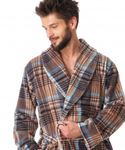 Довгий чоловічий халат з оксамитового велюру в клітку з шалевим коміром Key MGL 421 B23