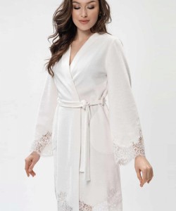 Стильний велюровий халат на бавовняній основі Shato 2430 white 
